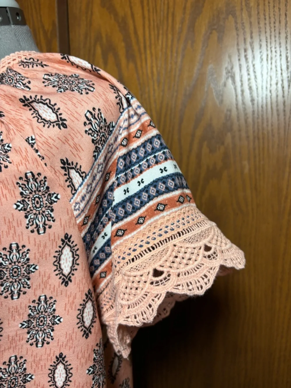 Women’s American Rag Boho Peach Tassel Tie Crochet-Trim Peasant Blouse - M - Picture 3 of 8